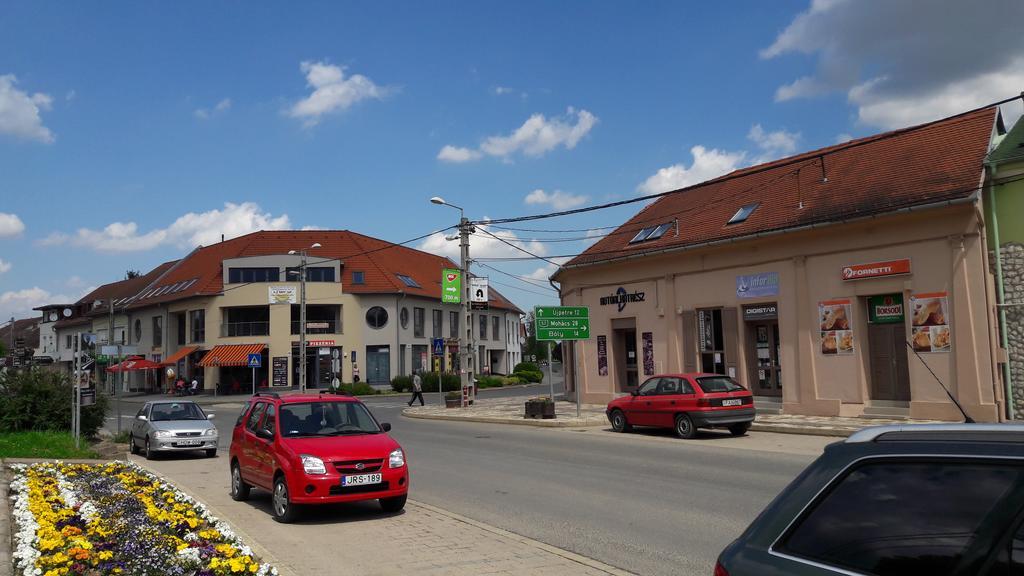 Foter Apartman Villany Exterior photo